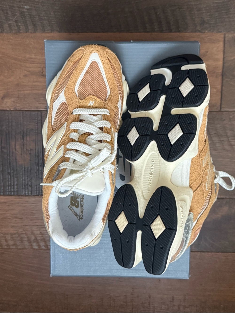 Women’s New Balance Tan & Cream Mesh Suede Sneakers - Picture 3 of 6